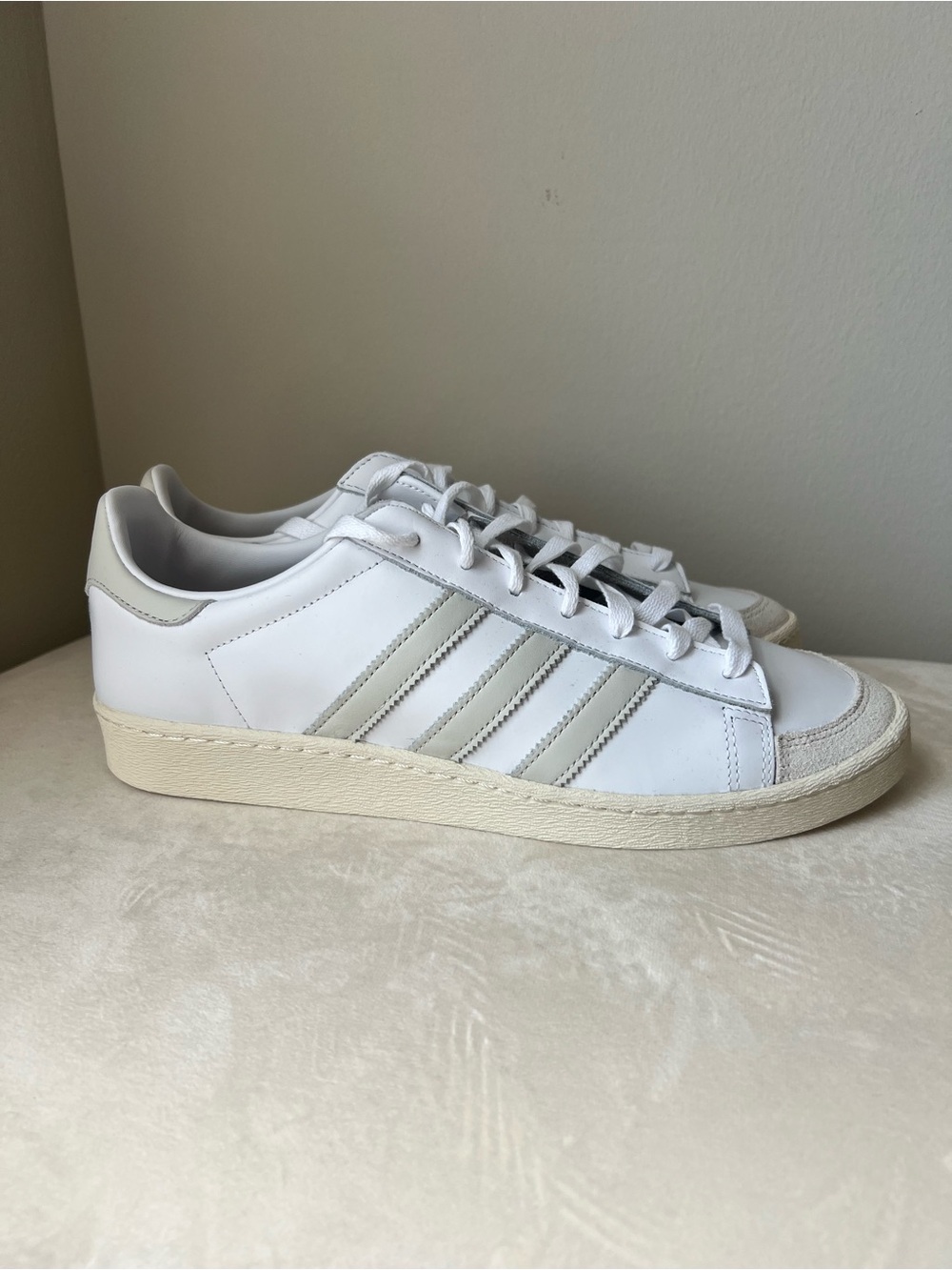 ADIDAS ABDUL JABBAR White Leather Low-Top Sneakers Size 11.5 NWOT